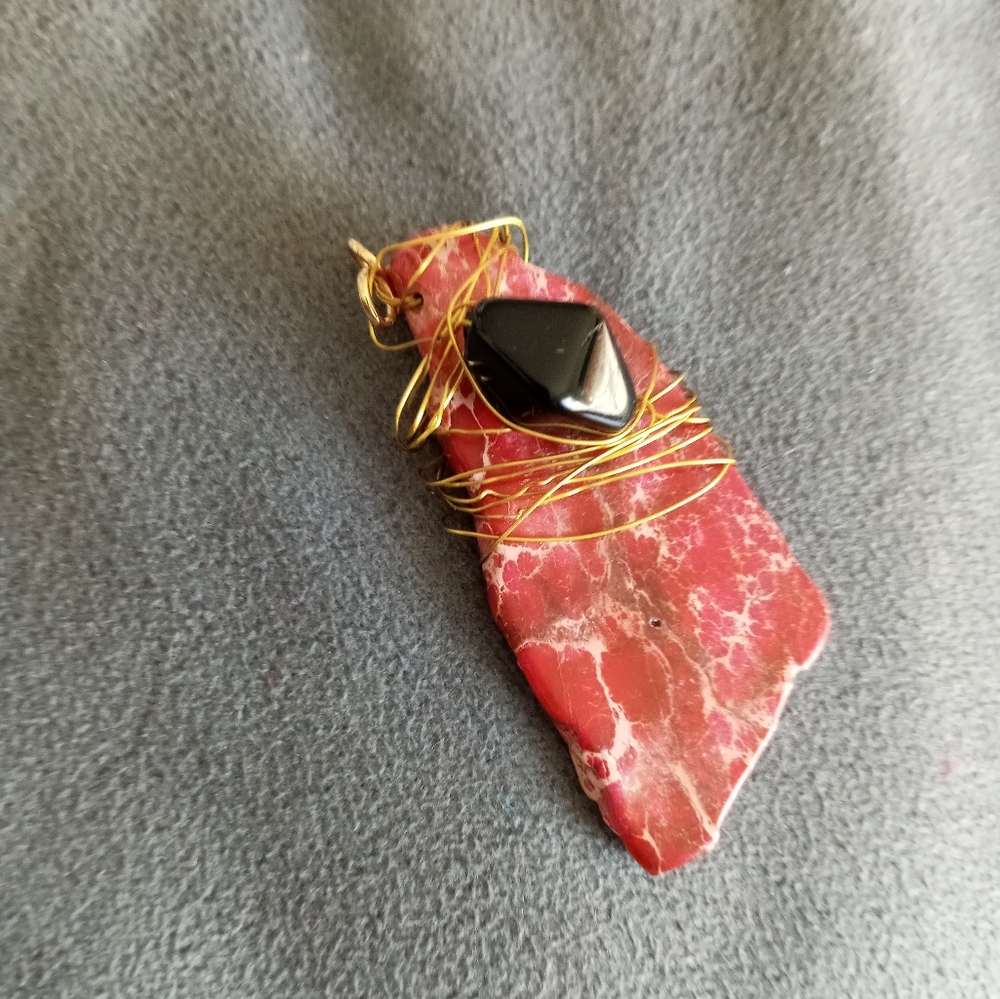 New gold wire wrapped gemstone pendant pink turquoise agate choker necklace